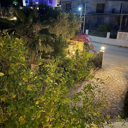 Andromachi's House 佩科霍里